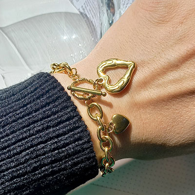 دستبند آویز قلبی استیل طلایی