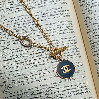 گردنبند پلاک طرح شنل