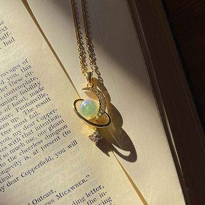 گردنبند ماه و گوی