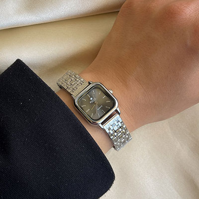 ساعت رویال صفحه مشکی