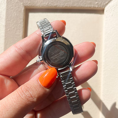 ساعت کوشی صفحه مشکی