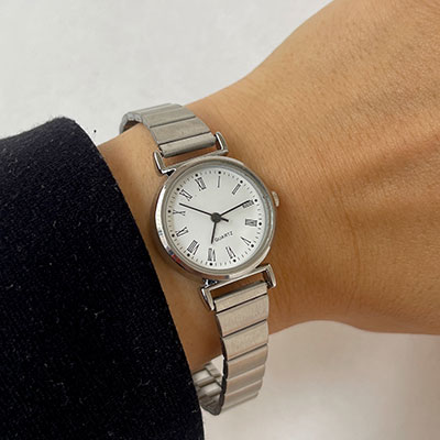 ساعت اسپرت با اعدادیونانی