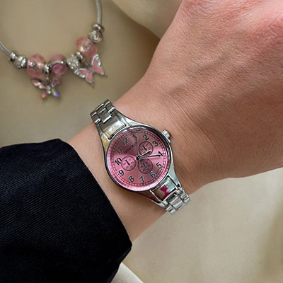 ساعت هانگری صفحه صورتی